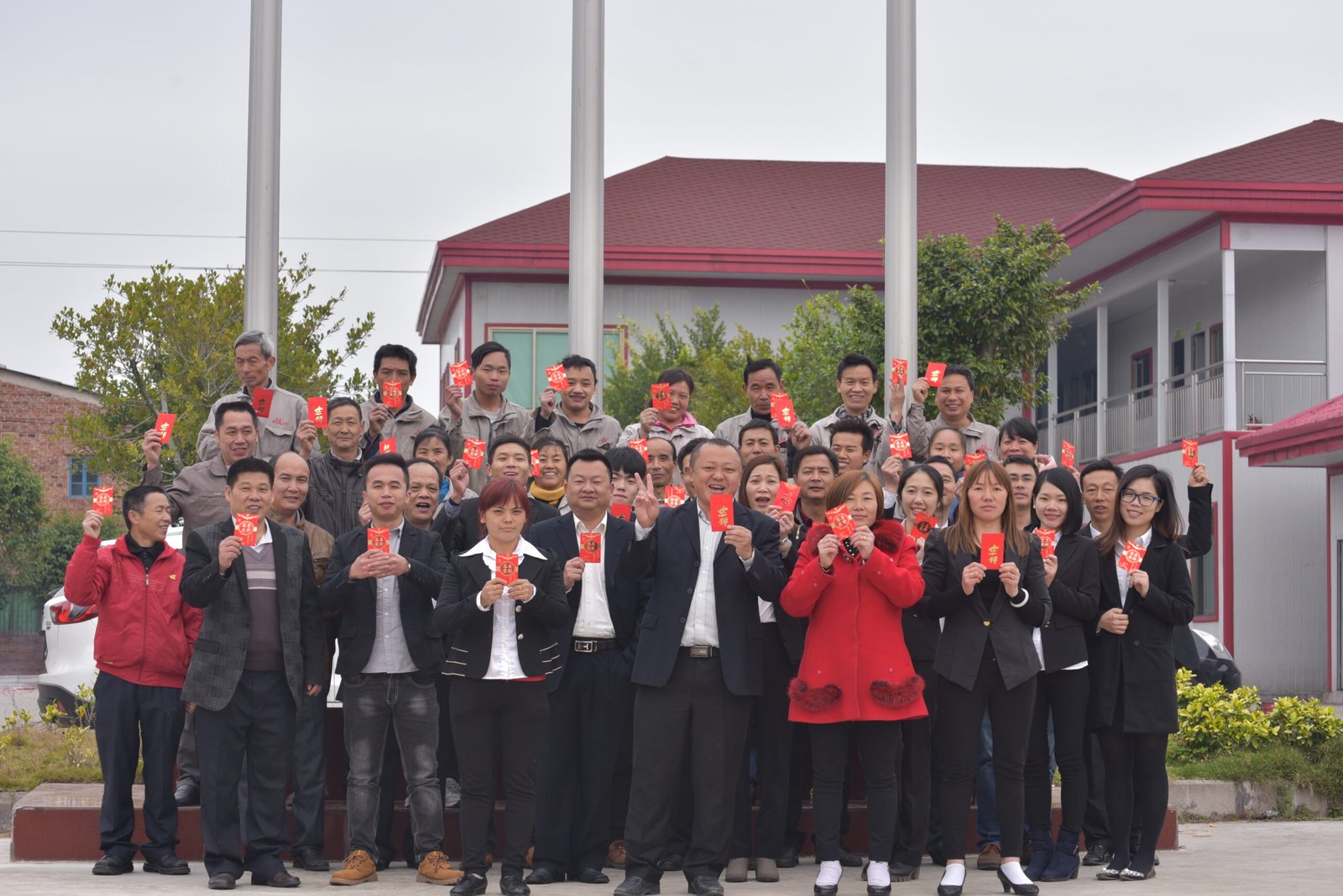 Bingfa Steel team at the company facility