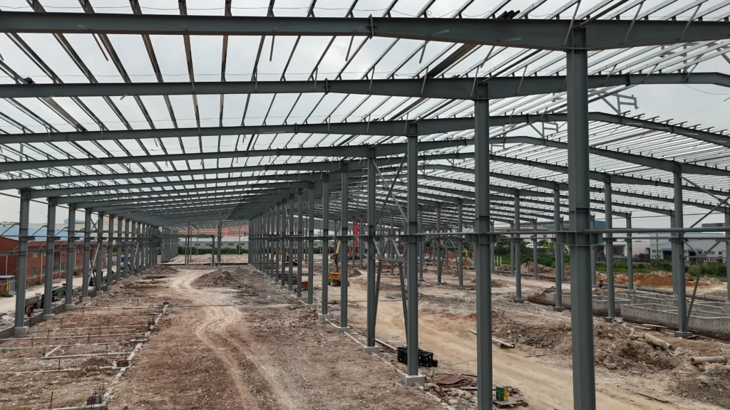athens-logistics-steel-structure-warehouse-interior-long-frame