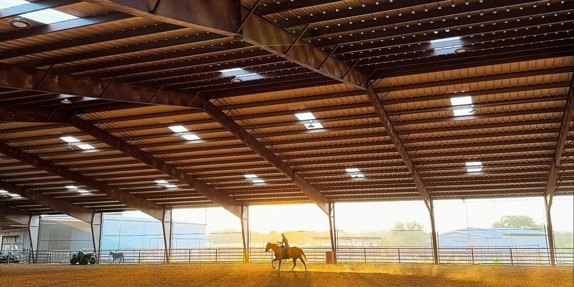 steel-structure-equestrian-training-arena