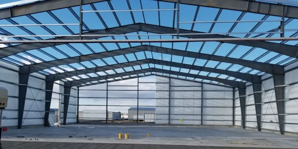 steel-warehouse-with-transparent-roof-interior