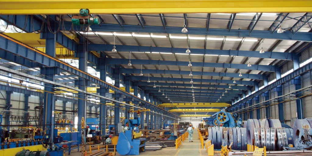 steel-warehouse-building-height-with-overhead-crane-scaled